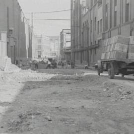Road workers on Balfour Street, Chippendale, 1936