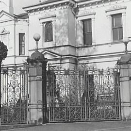 Historic apartments, Wyldefel Gardens, Wylde Street Potts Point, 1940