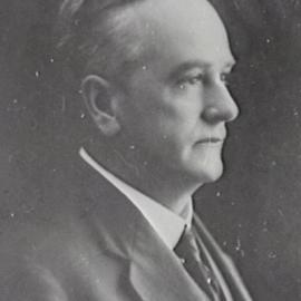 Portrait of Lord Mayor and Alderman William Percy McElhone, Municipal Council of Sydney, 1922