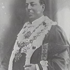 Portrait of Lord Mayor and Alderman Richard Denis Meagher, Municipal Council of Sydney, circa 1916