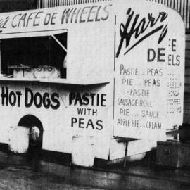 Harry's Cafe de Wheels, Cowper Wharf Road Wooloomooloo, 1955